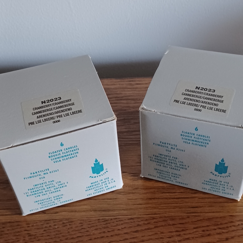 12 Vintage PartyLite Cranberry Scented Floating Candles - 2 Boxes of 6 - Picture 4 of 5